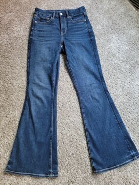 American Eagle Outfitters Dark Blue Flare Jeans Size 6 - Worn Twice!
